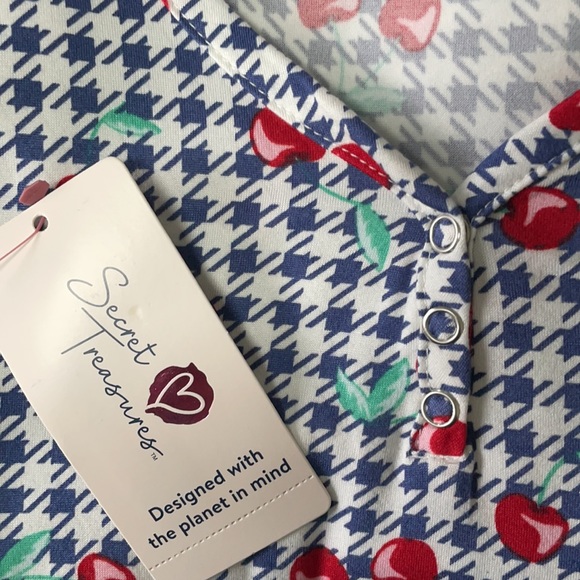 NWT small Secret Treasures women’s sleep shirt - Picture 7 of 7